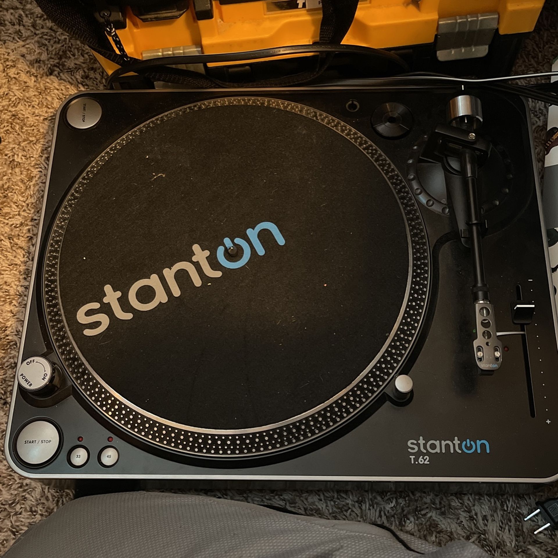 Stanton T62 Turntable