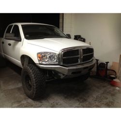 Ram 2006 2500 Grill