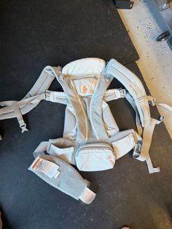 Ergo baby carrier