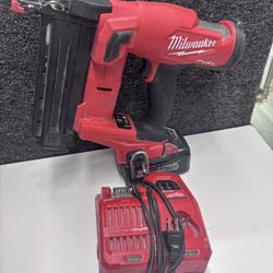Milwaukee M18 Fuel 18-Gauge Nailer With Battery & Charger 
