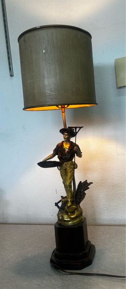 vintage figural table lamp