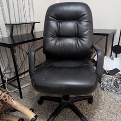 Office Chair Decent Condition 