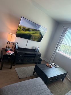 Entertainment Center - 3 piece set - adjustable coffee table