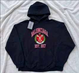 !!ON SALE!! BRAND NEW with Tags - Balenciaga Signature Sweater Men's SIZE XL