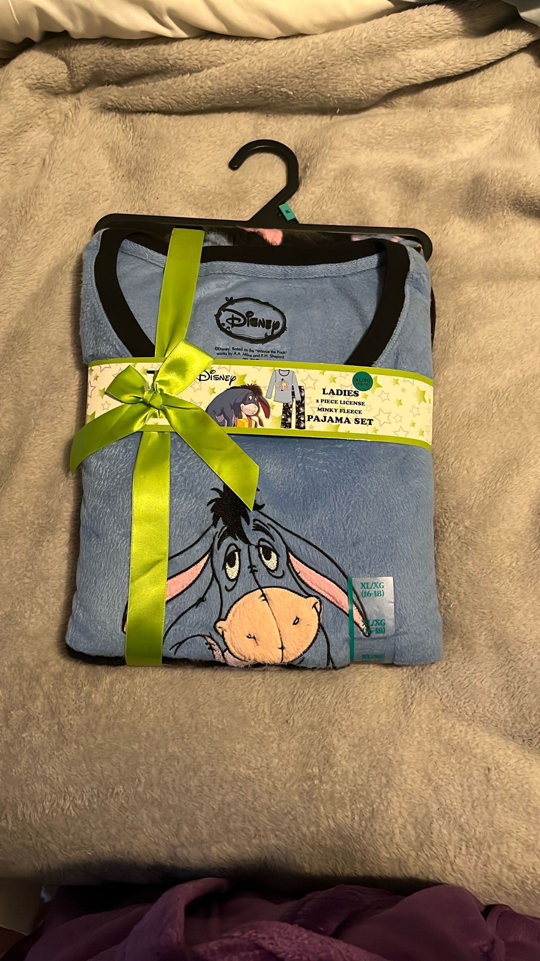 Ladies 2 Piece Eeyore Fleece Pajama Set, Sz XL16-18, New