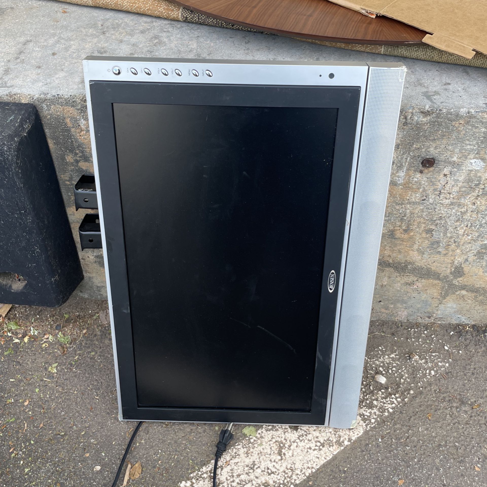 27” Jensen LCD  Flatscreen TV