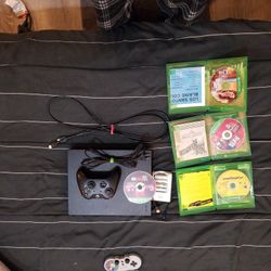 Xbox One X Bundle (4 Games, Controller, Wires, and Bonus Battery Charger)