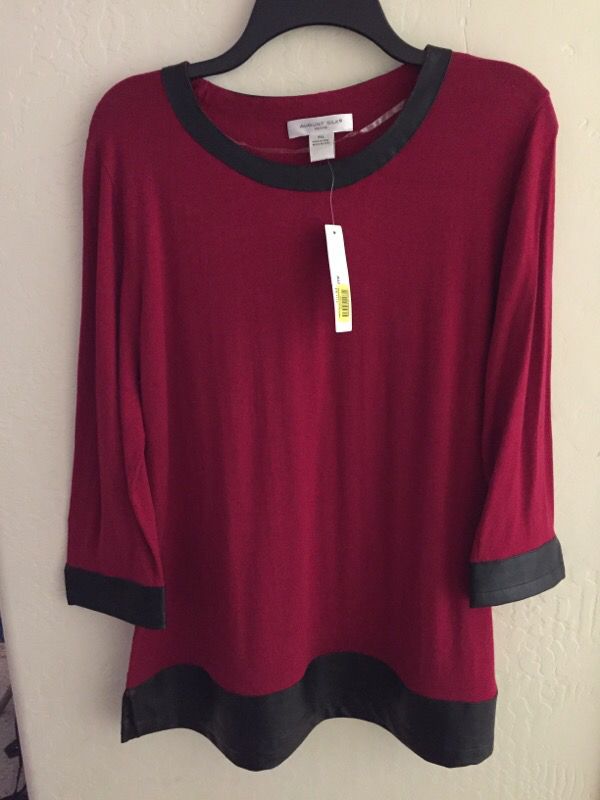 August silk blouse red from Dillard's for Sale in Tolleson, AZ - OfferUp