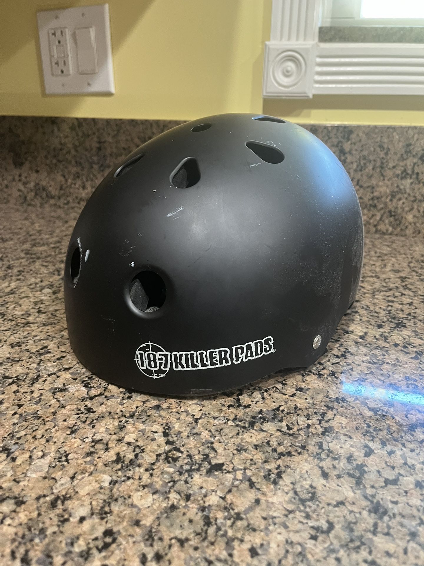 187 Killer Pads Helmet