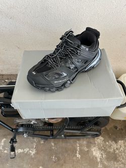 Balenciaga tracks LED