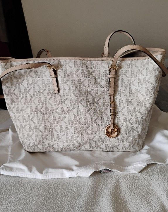 Michael Kors JET SET LARGE TOTE