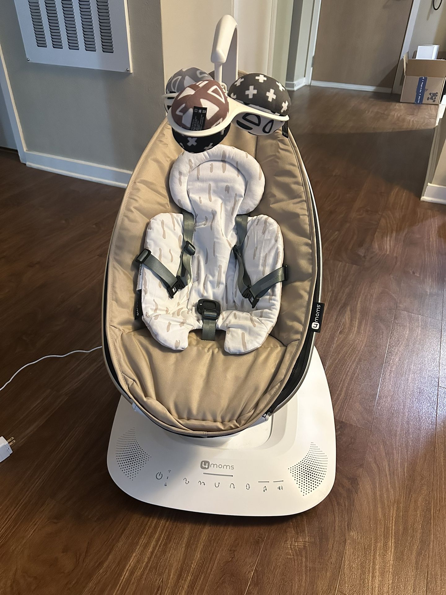 Mamaroo Baby Swing