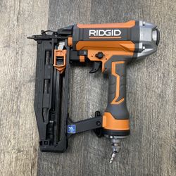 RIDGID R250SFF3 Pneumatic 16-Gauge 2-1/2 in. Straight Finish Nailer