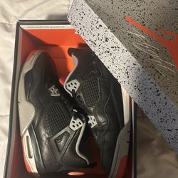 Jordan 4 Breds
