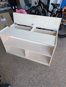 Lovevery Montessori Playshelf with Hidden Storage