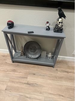 39” stand $60