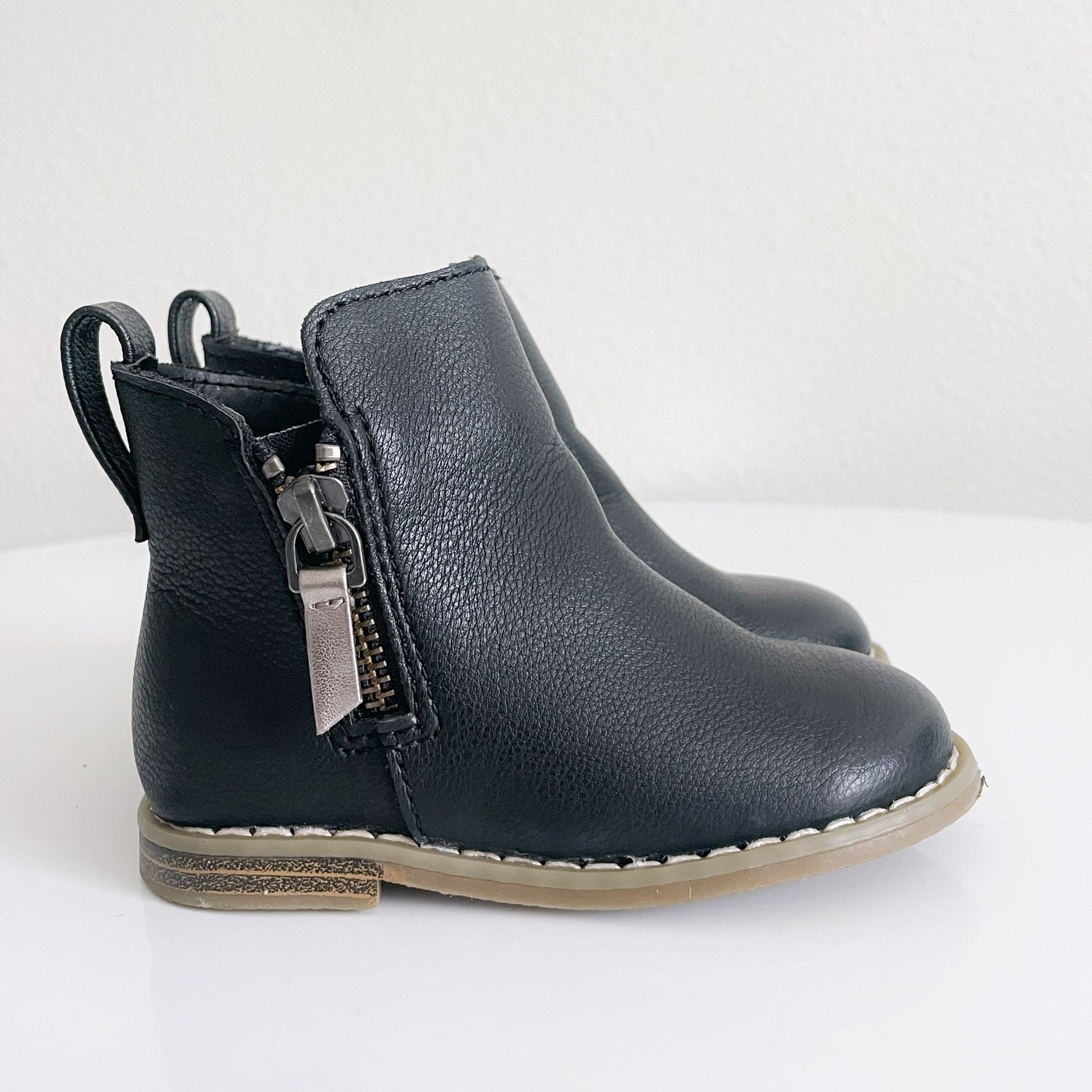 BABY GAP Faux Leather Moto Ankle Boots 6 toddler