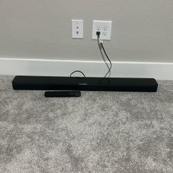 Bose 700 Sound Bar With Remote and Card