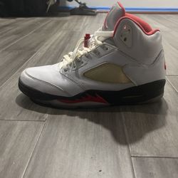 jordan 5s (Fire Red)