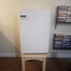 Big Deep Freezer Works Great I Luv It