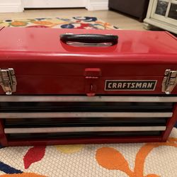 Craftsman 3 Drawer tool box. In excellent shape. No rust!