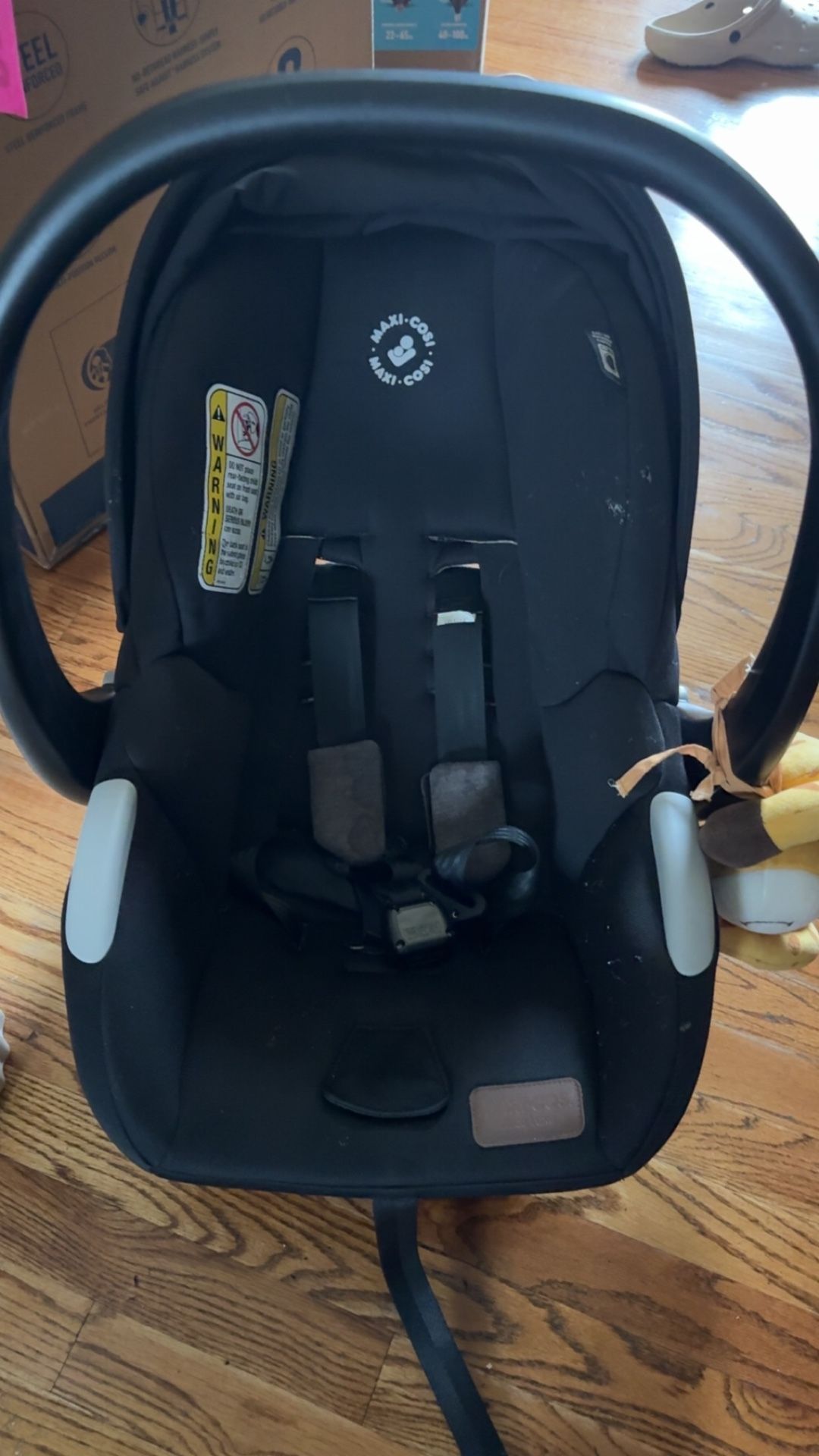 maxi cosi infant carseats