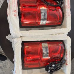 2015 GMC Sierra 1500 OEM Tail Lights – Factory Pair
