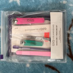 GSQ By Glamsquad Manicure + Pedicure Set With Pouch