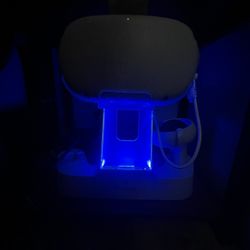 Meta Quest 2 With Charging Stand (no left Remote)