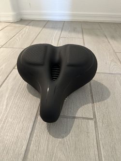 Oversized Bike Seat For Peleton