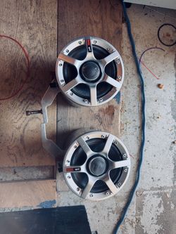 Polk Audio MOMO Wakeboard Tower Speakers w/ Aluminum Cans – Pair