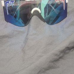 Red And Blue Pit Vipers. In Good Condition