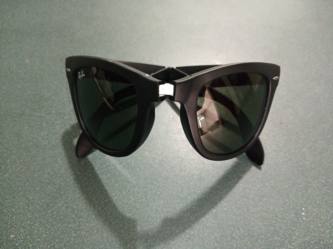 Ray Ban Folding Wayfarer