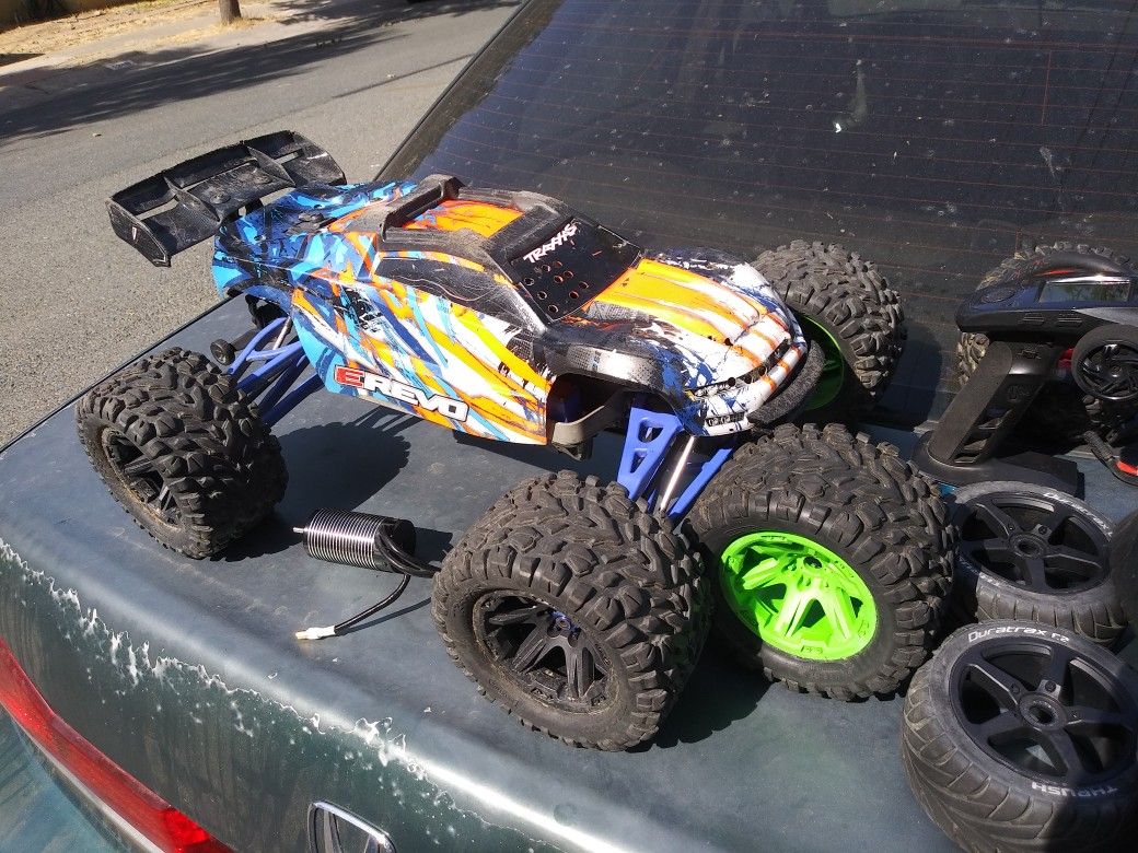 Traxxas e revo