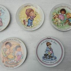 Vintage Avon Mother’s Day Plate Collection 1980s