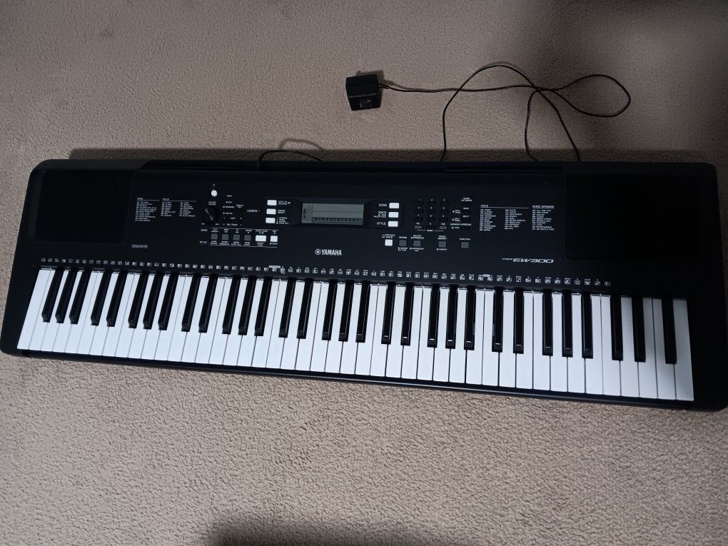 Yamaha EW-300