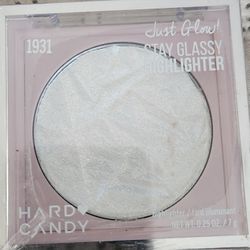 NEW HIGHLIGHTER POWDER
