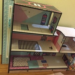 LoL Doll House And Supplies