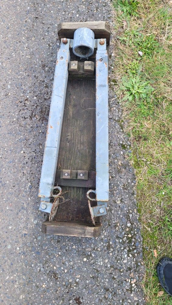 5th Wheel Hitch Stand