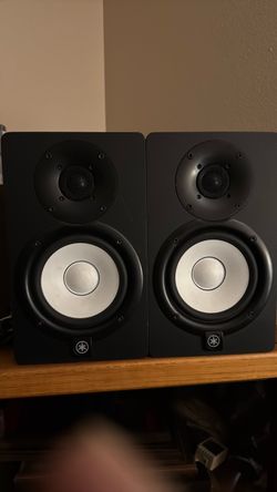 Speakers - Yamaha HS5 Monitors