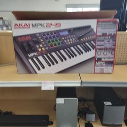 Akai Professional MPK249 Performance Keyboard CONTROLLER