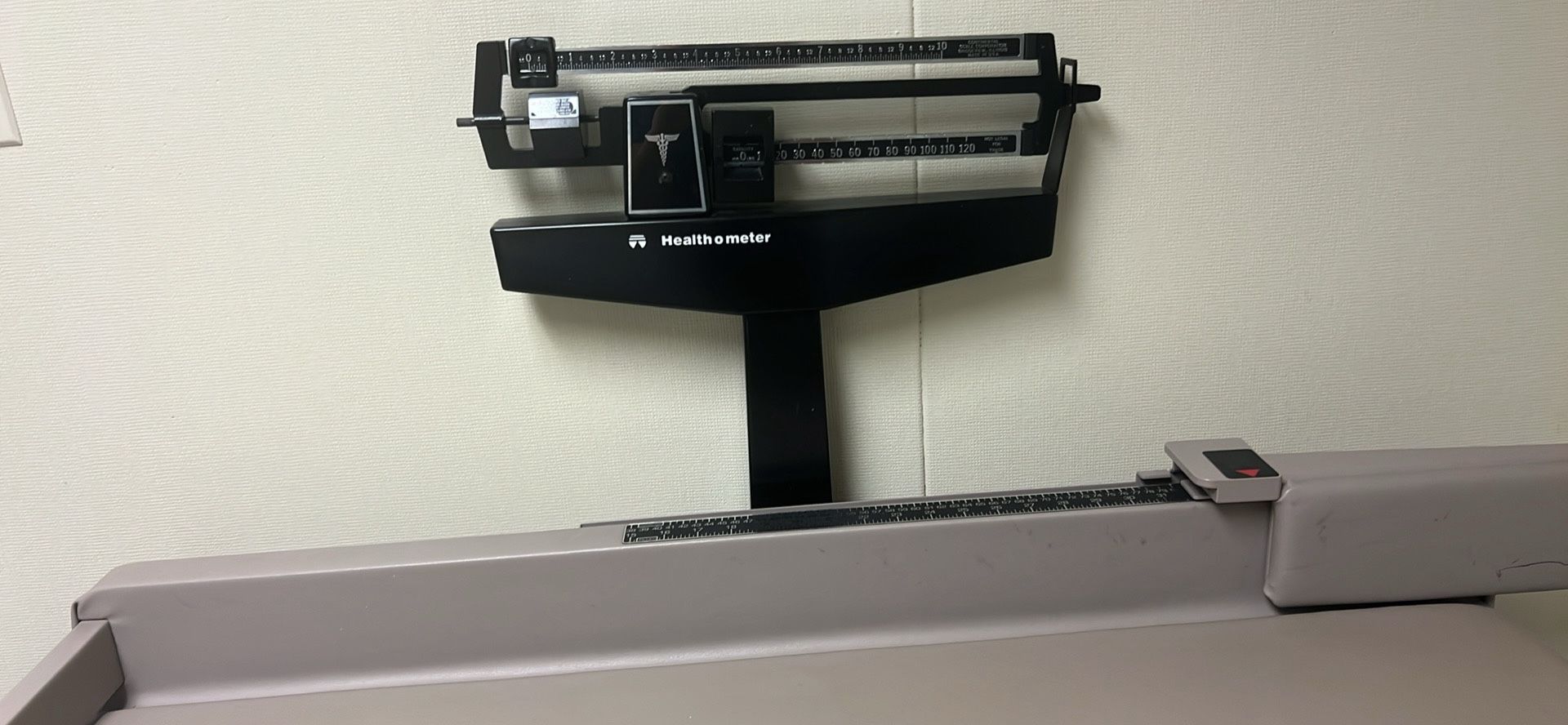 Office Is Closing. Pediatric Baby Table