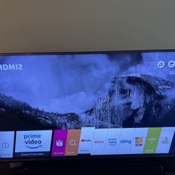 2.1ch 300W Sound Bar with Wireless Subwoofer and Bluetooth® Connectivity