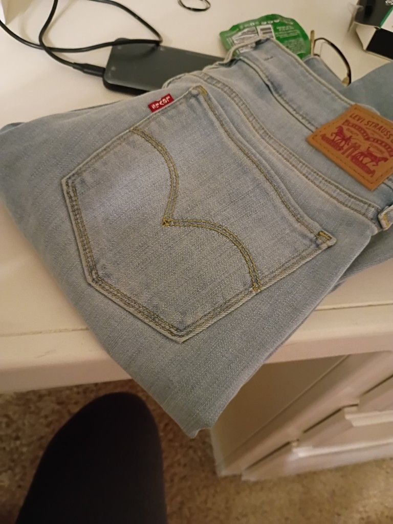 Women's Levi's Size 29