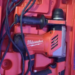 Milwaukee 1-1/8 in. Corded SDS-Plus Rotary Hammer 