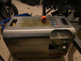 Chun Mu CMEP-OL Oil-less, explosion-proof recovery pump. Barely used.