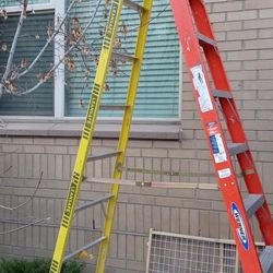 10' Werner Fiberglass Step Ladder