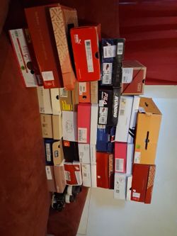 SHOES, BOOTS AND SANDALS