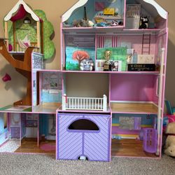Doll House 