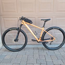 SPECIALIZED ROCKHOPPER SPORT 29 ER MOUNTAIN BIKE ( UPGRADE)